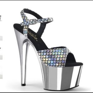 Pleaser shoes Adore-709msc brand new in the box.
